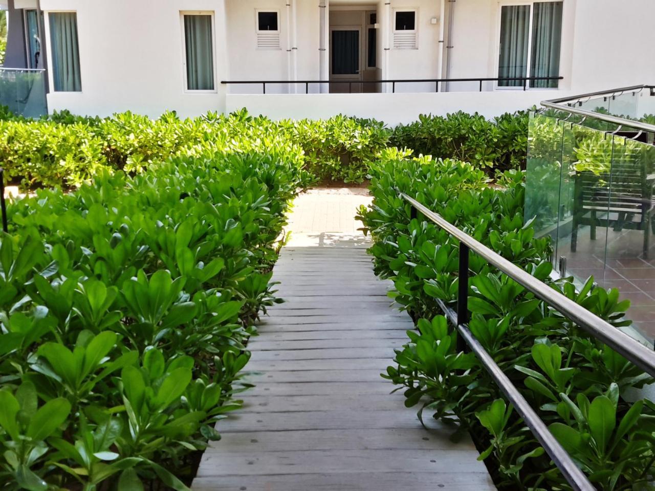 Llh 1G2 Nilaveli Ocean Front Condos المظهر الخارجي الصورة