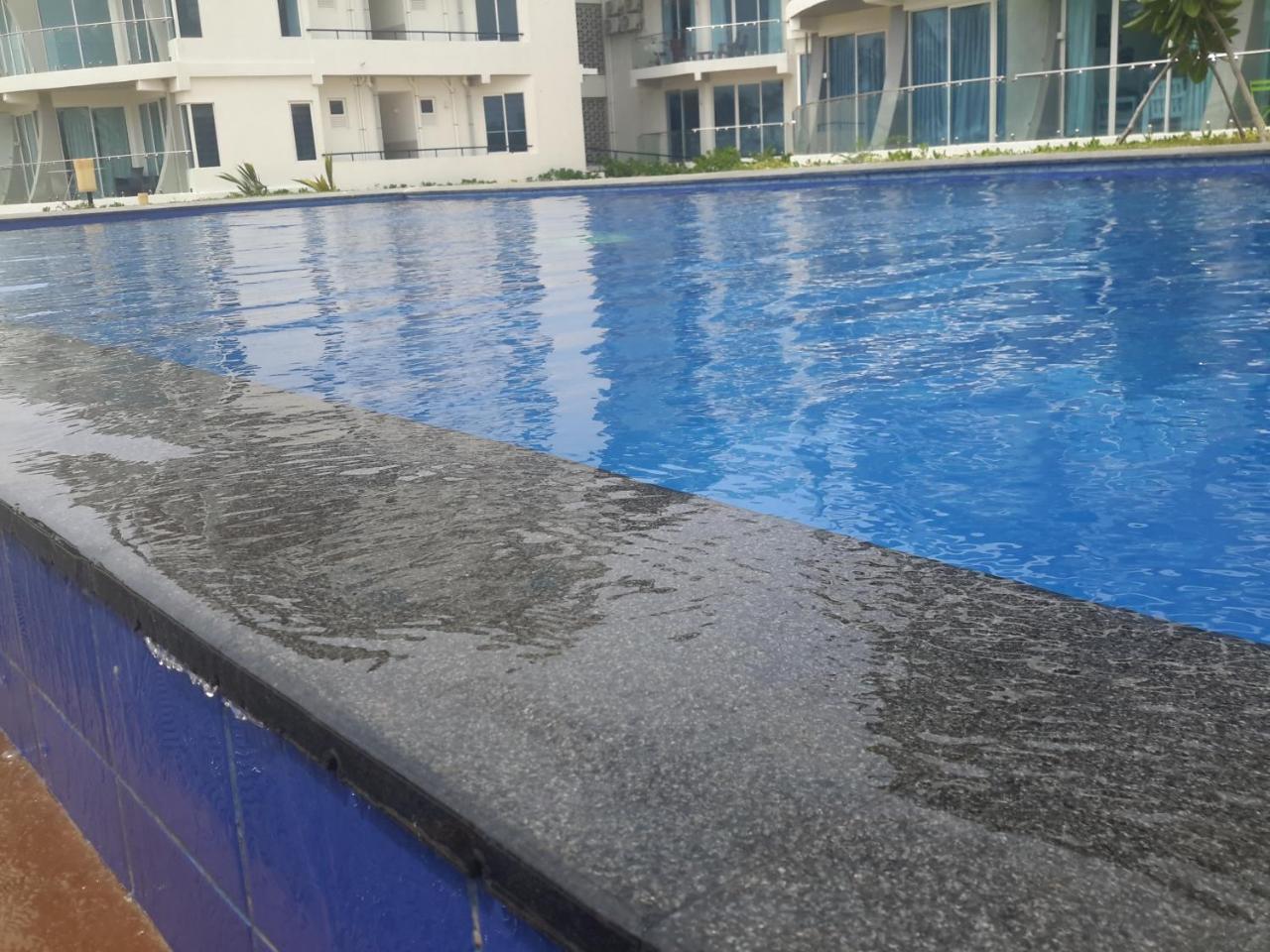 Llh 1G2 Nilaveli Ocean Front Condos المظهر الخارجي الصورة