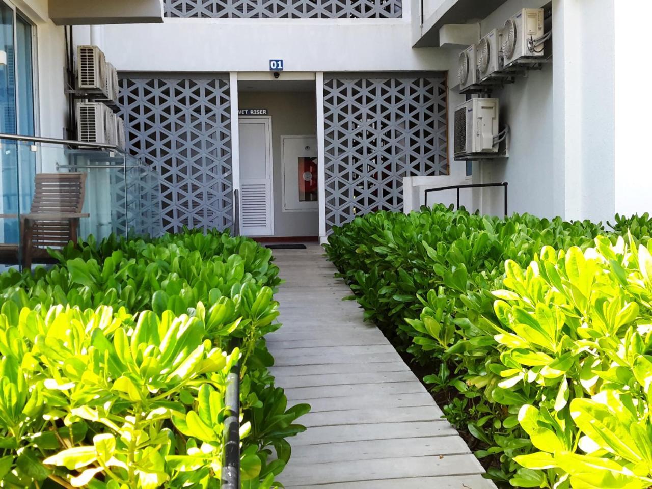 Llh 1G2 Nilaveli Ocean Front Condos المظهر الخارجي الصورة